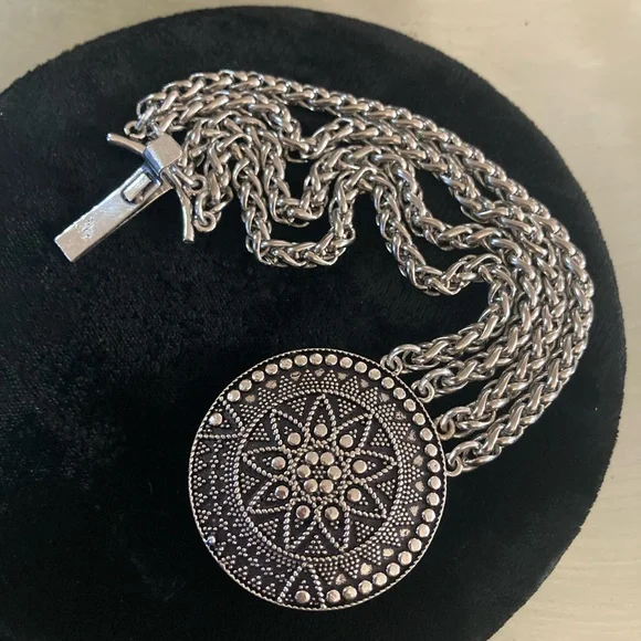 Handmade thick chunky boho round mandala design clasp charm silver bracelet - Picture 9 of 15